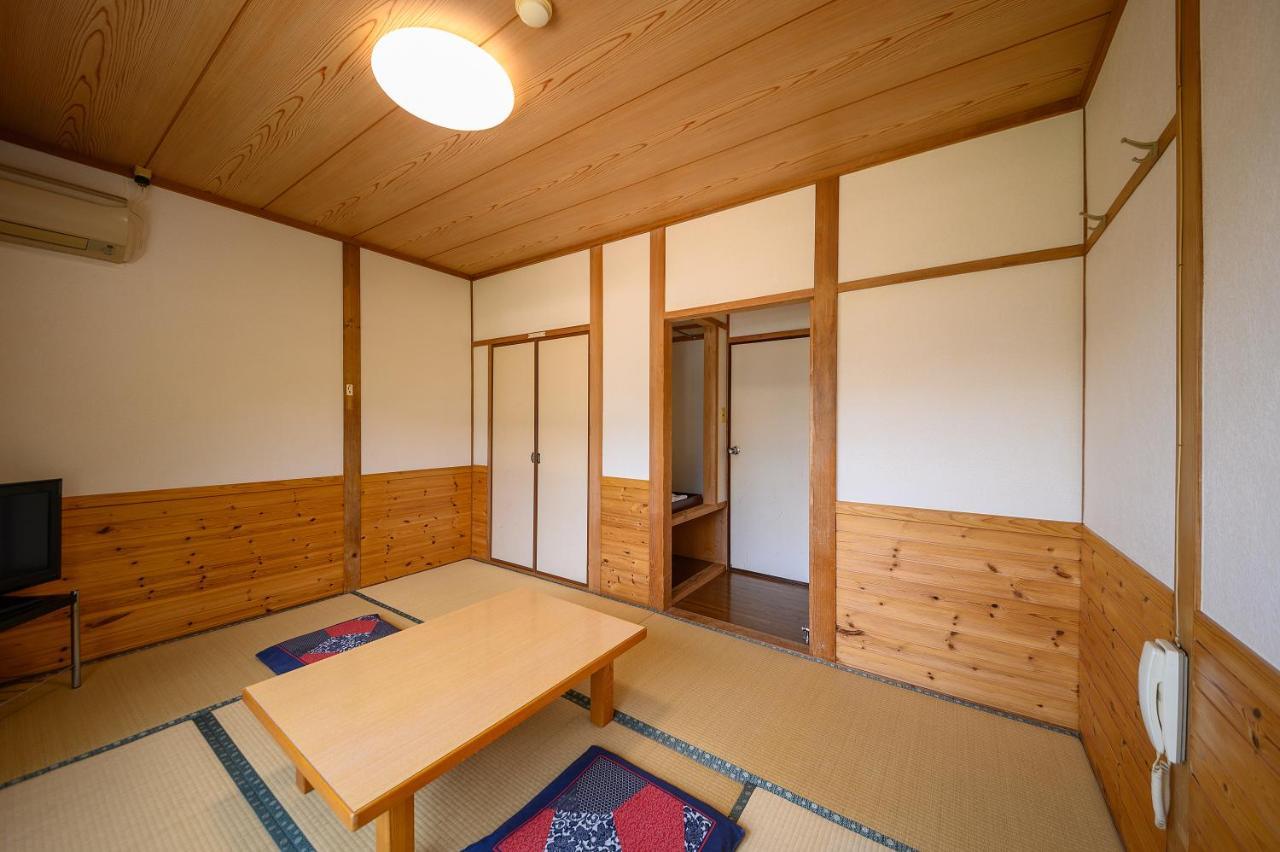 Minshuku Tsutaya Hotel Yufu Exterior foto